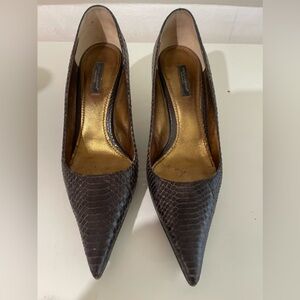 Brown Snakeskin Dolce & Gabbana pointed toe heels, Sz 39 / 8.5